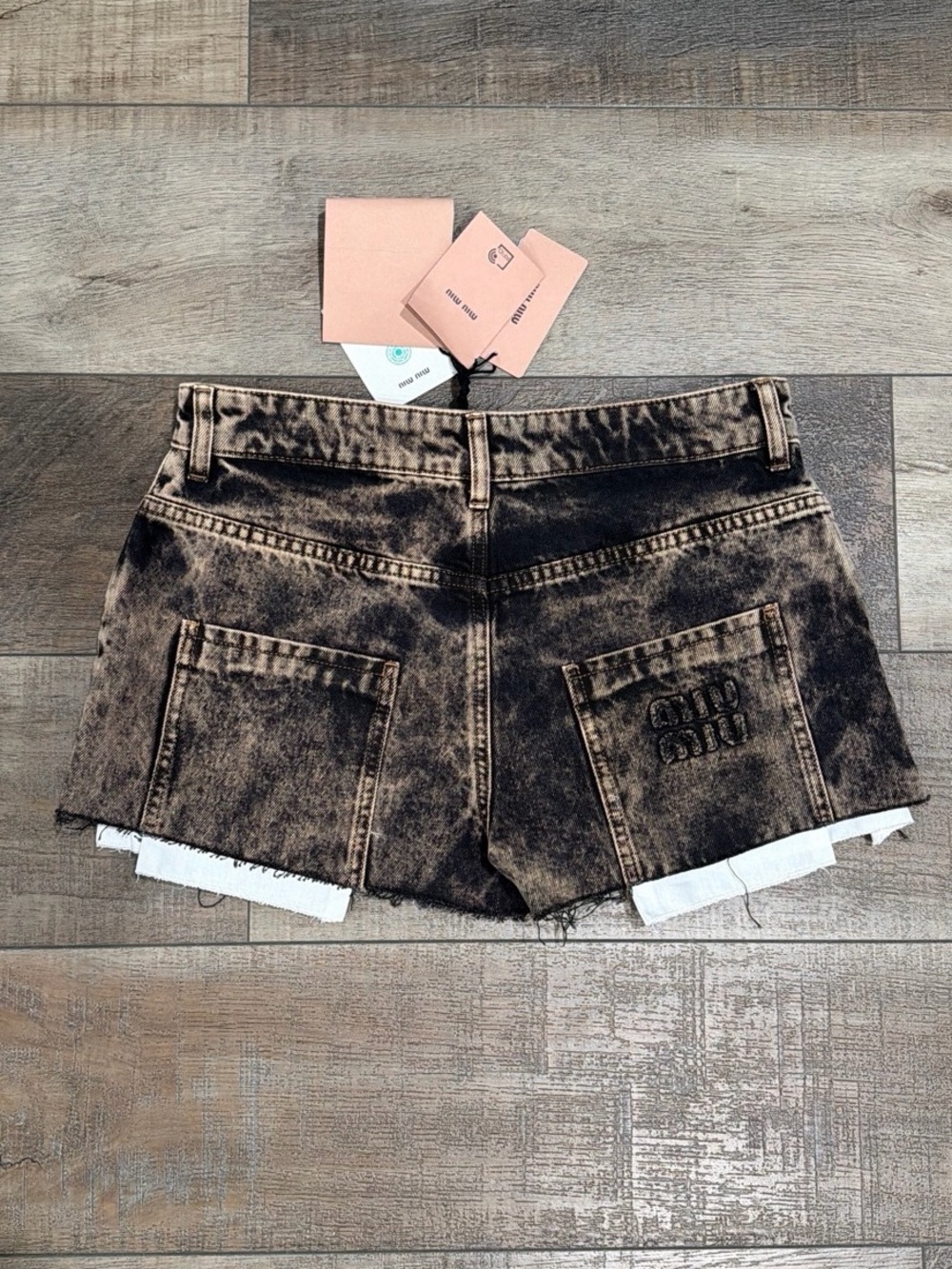 Miu Miu brown marbleized denim shorts in brown Nero - Picture 7 of 7